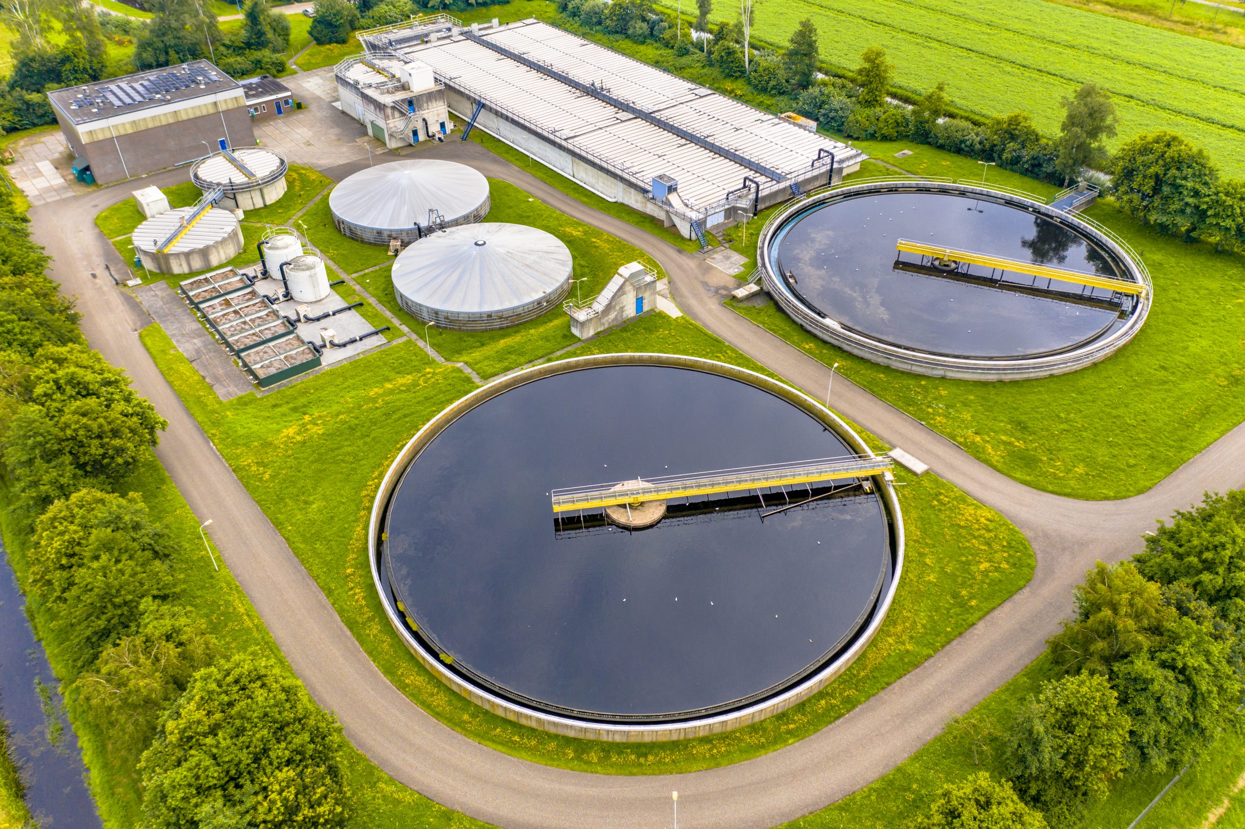 Chemical replenishment water tank systems